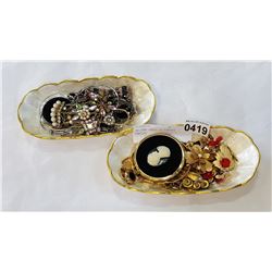 TWO OVAL TRAYS OF VINTAGE JEWELLRY
