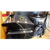Image 2 : HAMILTON BEACH ELECTRIC BBQ SLOW COOKER AND IRON