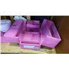 Image 2 : 3 COSMETIC CASES AND MARIYN BOX