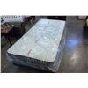 Image 2 : POSTUREPEDIC CROWN JEWEL SINGLE SIZE BOX AND MATTRESS
