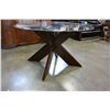 Image 2 : MODERN GLASS TOP DINING TABLE