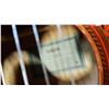 Image 2 : YAMAHA C-40 ACOUSTIC GUITAR W/ CASE