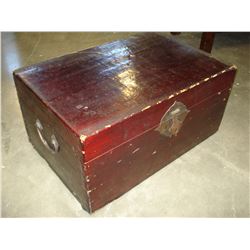 EASTERN LACQUER TRUNK