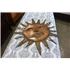 Image 1 : LARGE METAL SUN