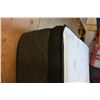 Image 2 : HAMUQ QUEEN SIZE MATTRESS