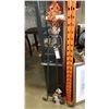 Image 1 : PICTURE STAND WITH HARDWARE