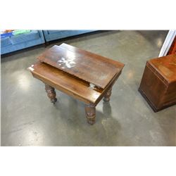 ANTIQUE DINING TABLE WITH LEAF