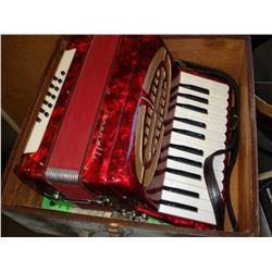 CRENELLI ACCORDIAN IN CASE