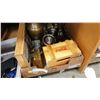 Image 1 : BRASS VASES FIRST NATIONS BOX 1995 TOYMAX BATMAN MOULDS