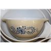 Image 2 : SET OF PYREX MIXING BOWLS