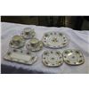 Image 1 : ROYAL ALBERT PETIT POINT