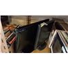 Image 2 : MONITOR AND TV