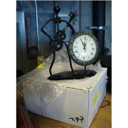 2 METAL ART MUSICIANS QUARTZ CLOCKS