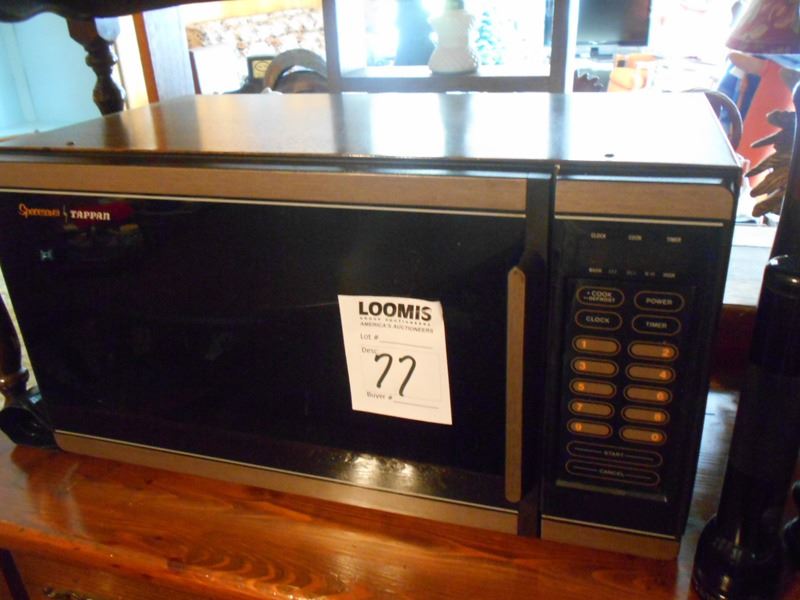 Tappan Microwave Oven /WORKS