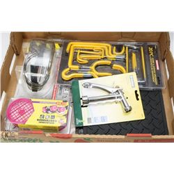 FLAT WITH NEW SAFETY GLASSES, NOZZLE, HOOKS AND