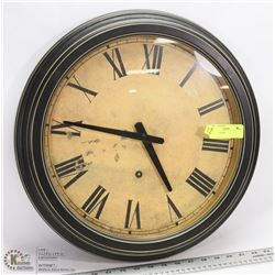 18" WALL CLOCK