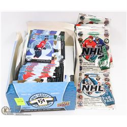 COLLECTION OF HOCKEY CARDS