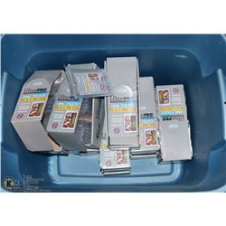 TOTE WITH 7  ULTRA PRO SPECIALTY SERIES ONE TOUCH