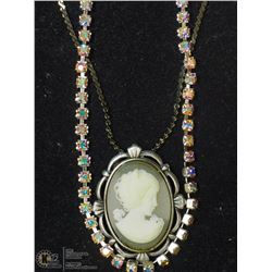 FASHION LOT OF 2 NECKLACES