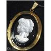 Image 1 :  FASHION LOCKET WITH CORD
