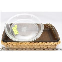 LOT OF PYREX INCL 2 LARGE SIZE PIE PLATES,