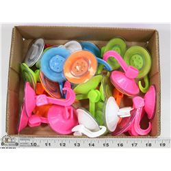 BOX OF LARGE SIZE SUCTION HOOKS IN VARIOUS COLORS