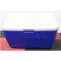 COLEMAN BLUE & WHITE COOLER, MED. SIZE