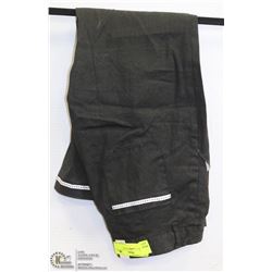 NEW SIZE 14 LADIES PANTS