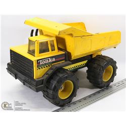 VINTAGE METAL TONKA MIGHTY DIESEL DUMP TRUCK.