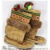 Image 1 : PAIR OF AUTHENTIC VINTAGE STONY TRIBE MOCCASINS