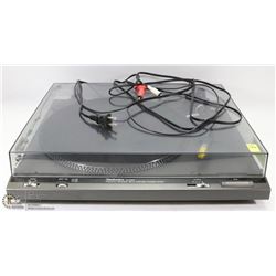 TECHNICS SLB200 TURNTABLE.
