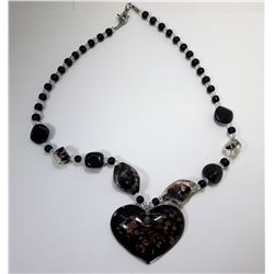 9 - MURANO GLASS HEART NECKLACE