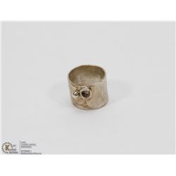 HANDMADE STERLING SILVER RING SIZE 7.
