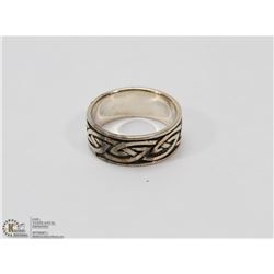 STERLING SILVER CELTIC BAND RING SIZE 10.