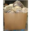 Image 1 : PALLET OF CAMP CLOSURE BEDDING