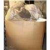 Image 1 : PALLET OF CAMP CLOSURE BEDDING