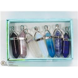 LOT OF 7 ASSORTED SEMI PRECIOUS PENDANTS.