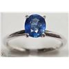 Image 2 : 24) 10K WHITE GOLD BLUE SAPPHIRE SOLITAIRE RING