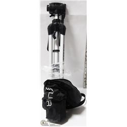 SOLIGOR T157 PHOTO/VIDEO TRIPOD, LIGHT