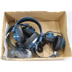 BOX WITH 3 PAIRS OF HEADPHONES