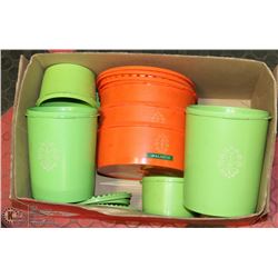 LARGE BOX OF VINTAGE TUPPERWARE