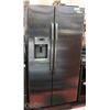 Image 1 : GE STAINLESS STEEL FRENCH DOOR REFRIGERATOR WITH