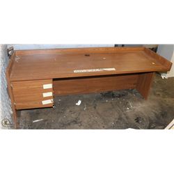 WOOD TONE OFFICE DESK