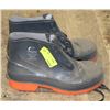 Image 1 : PAIR OF ON GUARD STEEL TOE WITH STEEL SHANK WORK