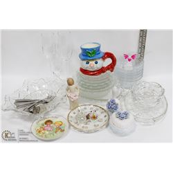 BOX OF COLLECTIBLES INCL MINI TRINKET BOX, BELL