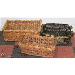 3 XL BASKETS WITH WOOD HANDLES