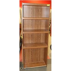 TWO ASSORTED BOOKCASES