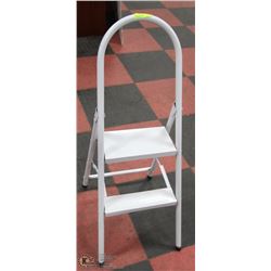 WHITE FOLDING STEP LADDER WITH HANDRAILS - 39"H.