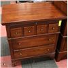 Image 6 : LEXINGTON FURNITURE INDUSTRIES SOLID WOOD 3 PC