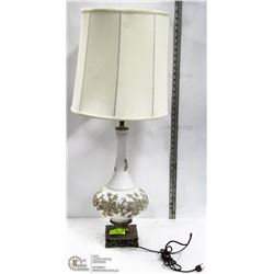 HOLLYWOOD REGENCY STYLE TABLE LAMP WITH BRASS
